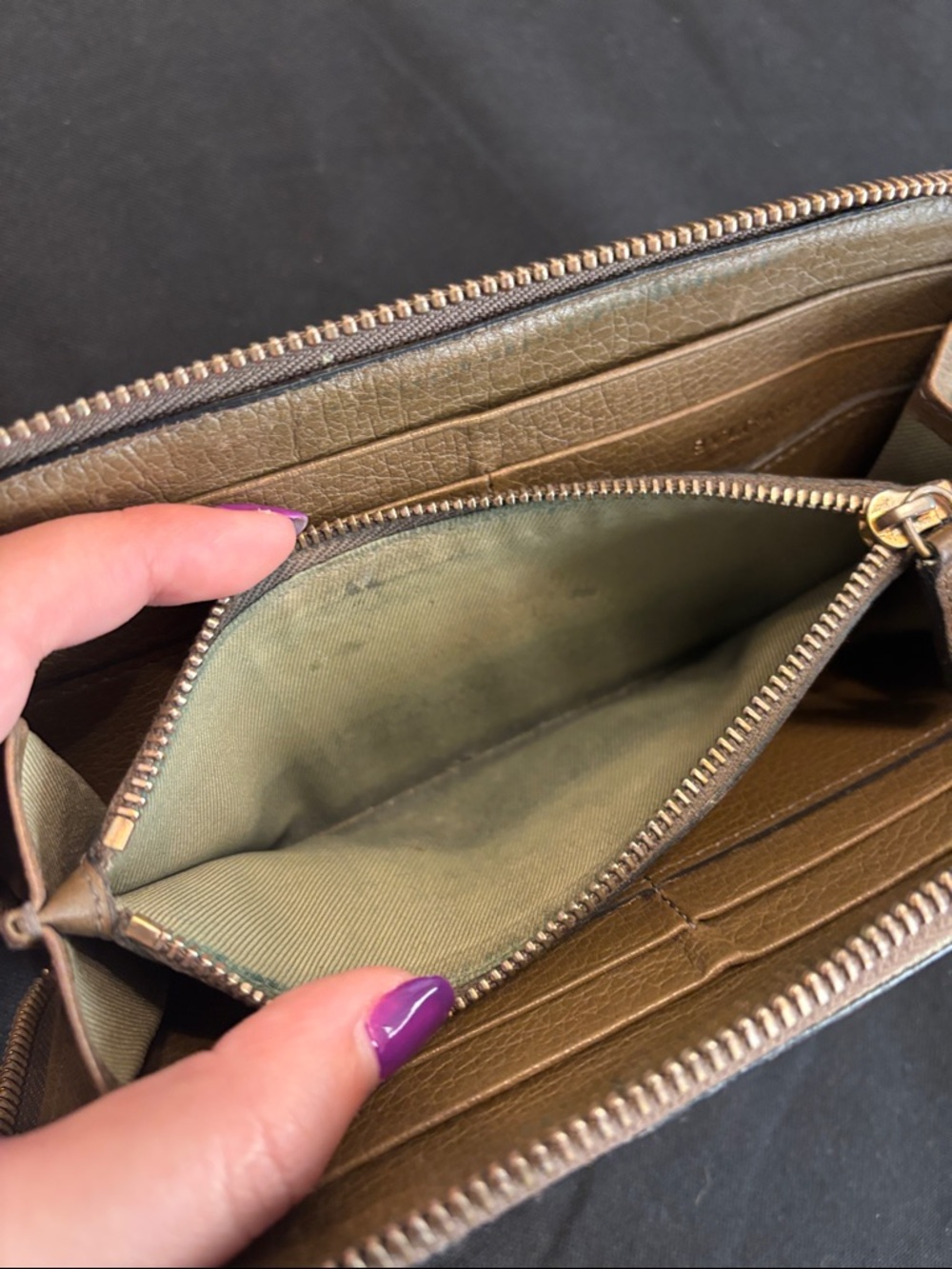 Elegant Two-Tone Brown Zip Wallet - Picture 5 of 7